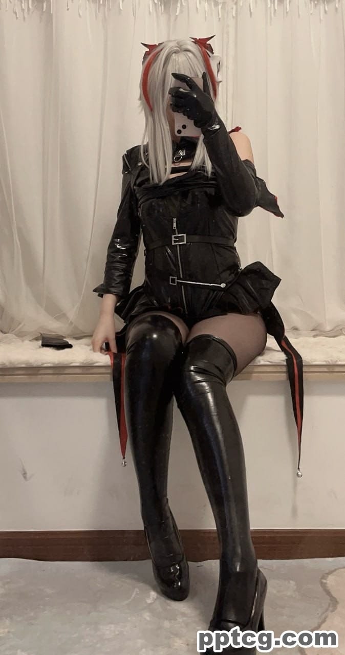 疯猫 Fantia 会员订阅-奈奈COS 疯猫 Fantia 会员订阅
