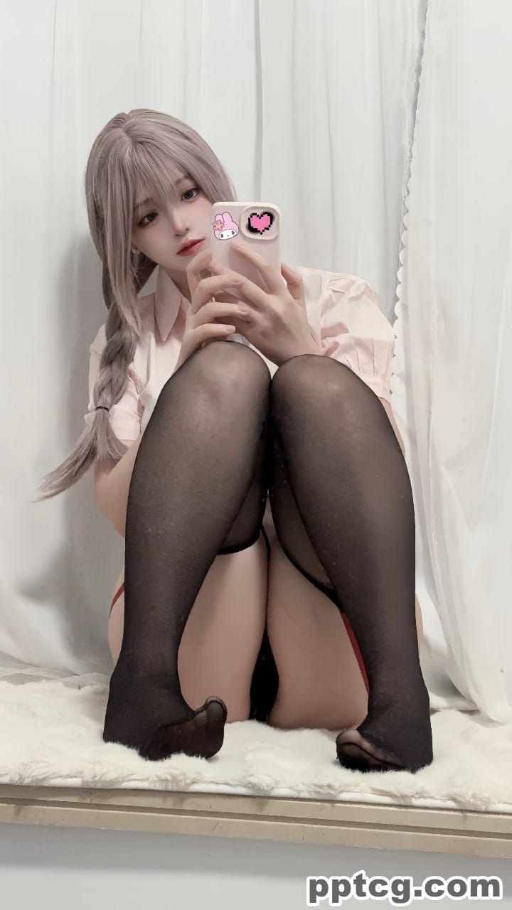 疯猫 Fantia 会员订阅-奈奈COS 疯猫 Fantia 会员订阅
