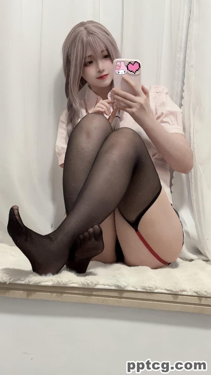 疯猫 Fantia 会员订阅-奈奈COS 疯猫 Fantia 会员订阅