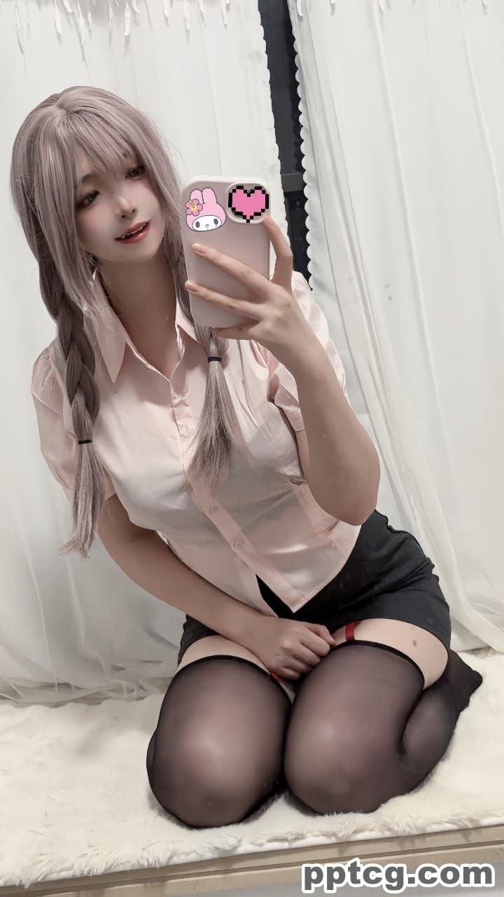 疯猫 Fantia 会员订阅-奈奈COS 疯猫 Fantia 会员订阅