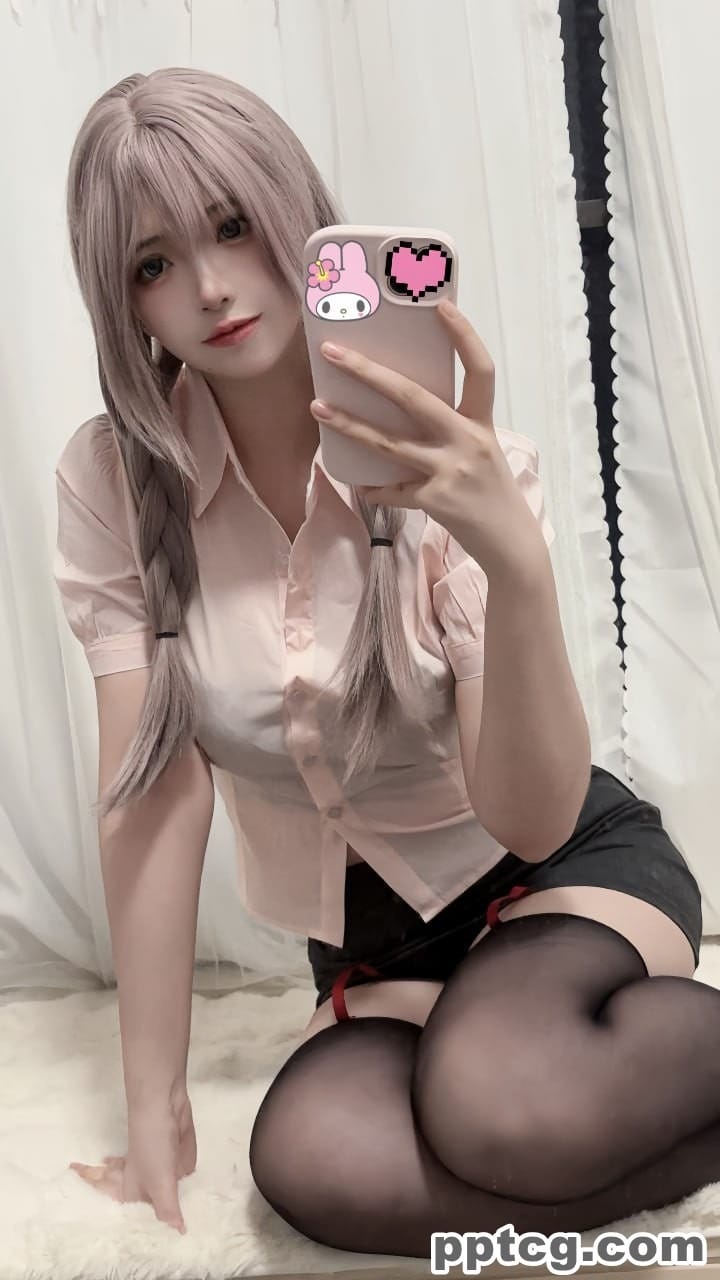 疯猫 Fantia 会员订阅-奈奈COS 疯猫 Fantia 会员订阅