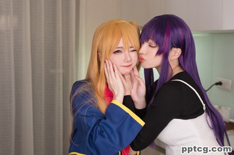 Sally Dorasnow & Sayo Momo Ruby & Ai-奈奈COS Sally Dorasnow & Sayo Momo Ruby & Ai