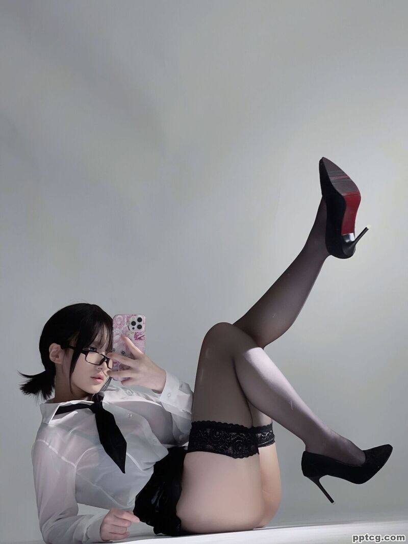 幼愛youmeko 早安,想吃点什么?-奈奈COS 幼愛youmeko 早安,想吃点什么?