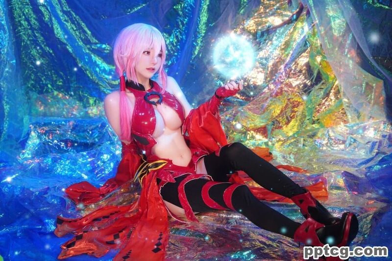 Sally Dorasnow 罪恶王冠 楪祈 Yuzuriha-奈奈COS Sally Dorasnow 罪恶王冠 楪祈 Yuzuriha