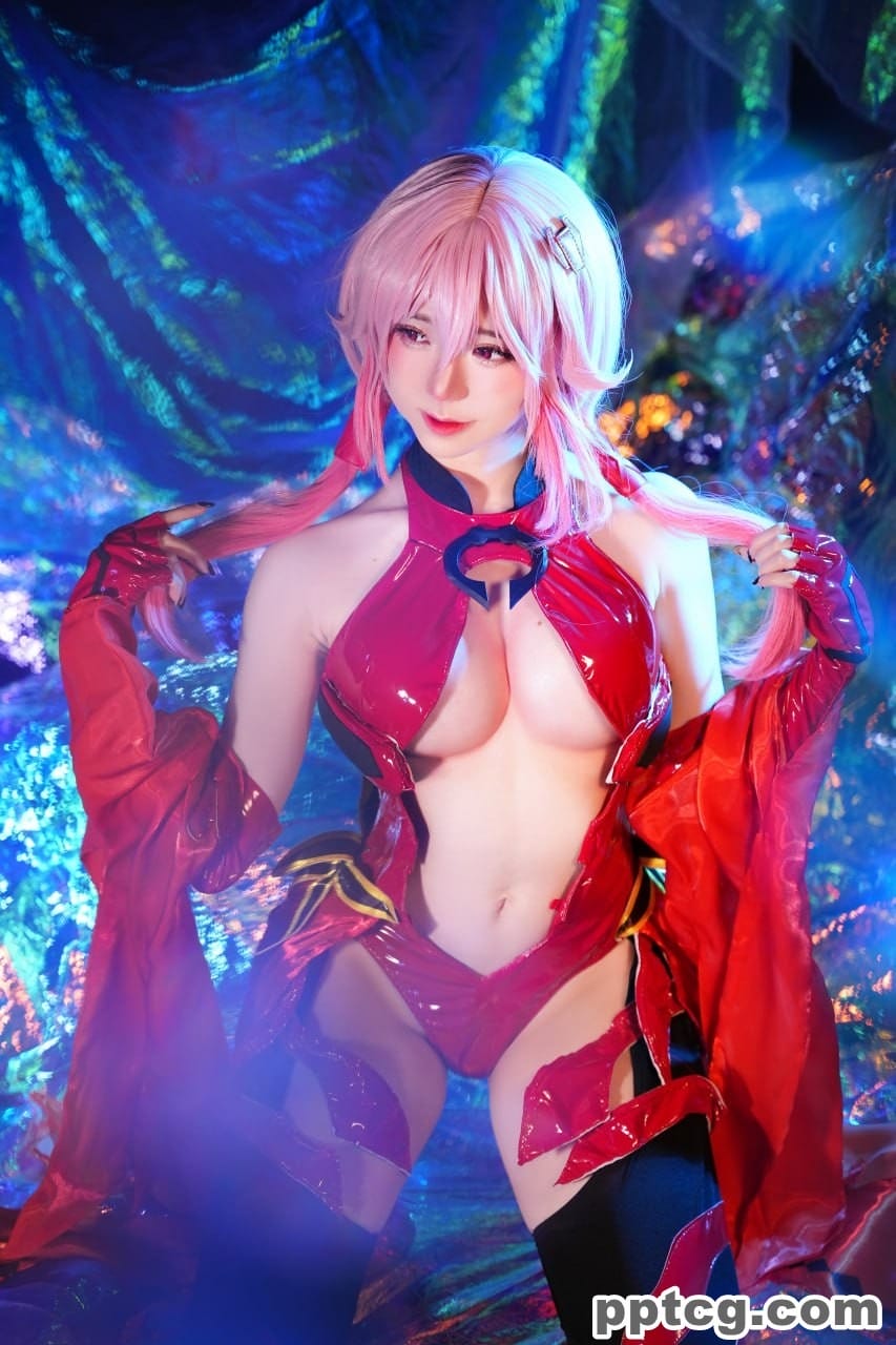 Sally Dorasnow 罪恶王冠 楪祈 Yuzuriha-奈奈COS Sally Dorasnow 罪恶王冠 楪祈 Yuzuriha