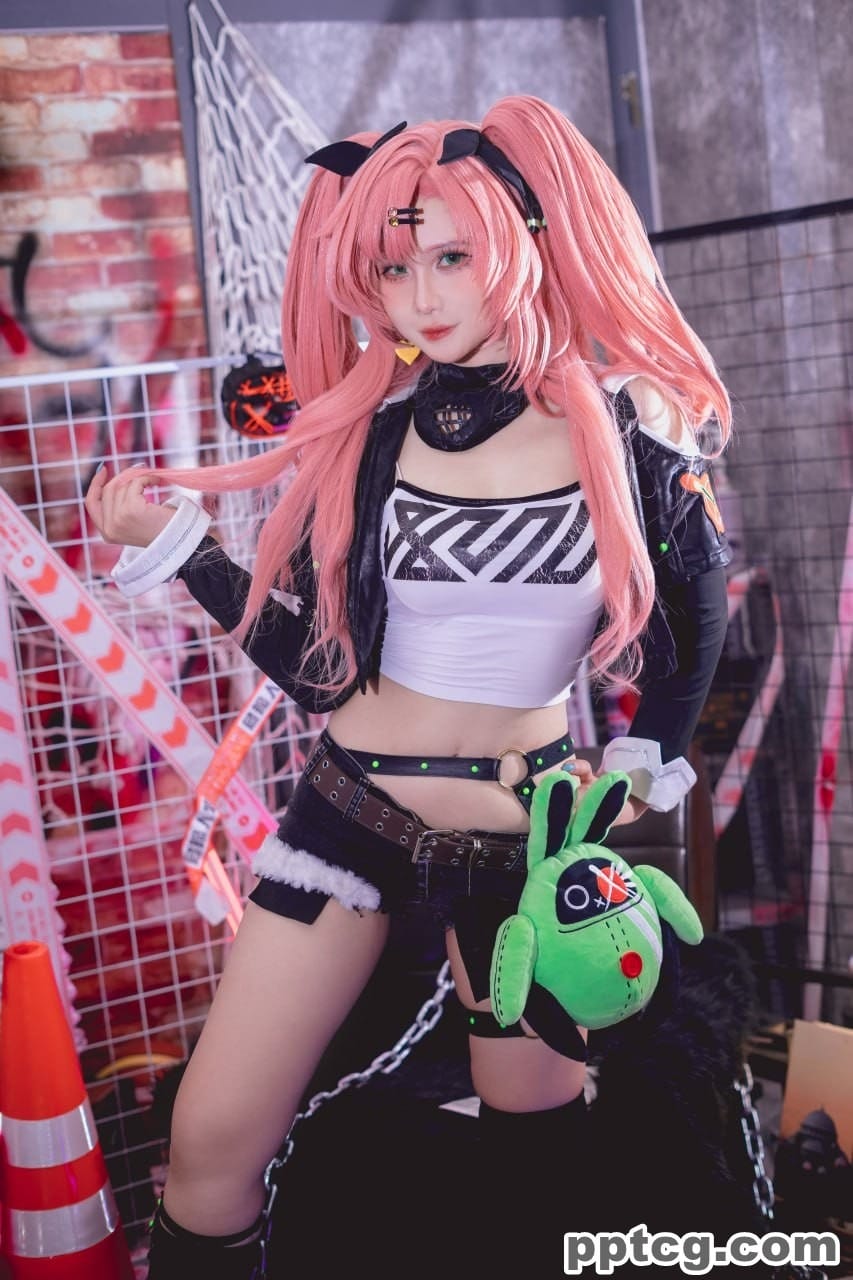 Pyon Lay 绝区零 妮可·德玛拉 Nicole Demara-奈奈COS Pyon Lay 绝区零 妮可·德玛拉 Nicole Demara