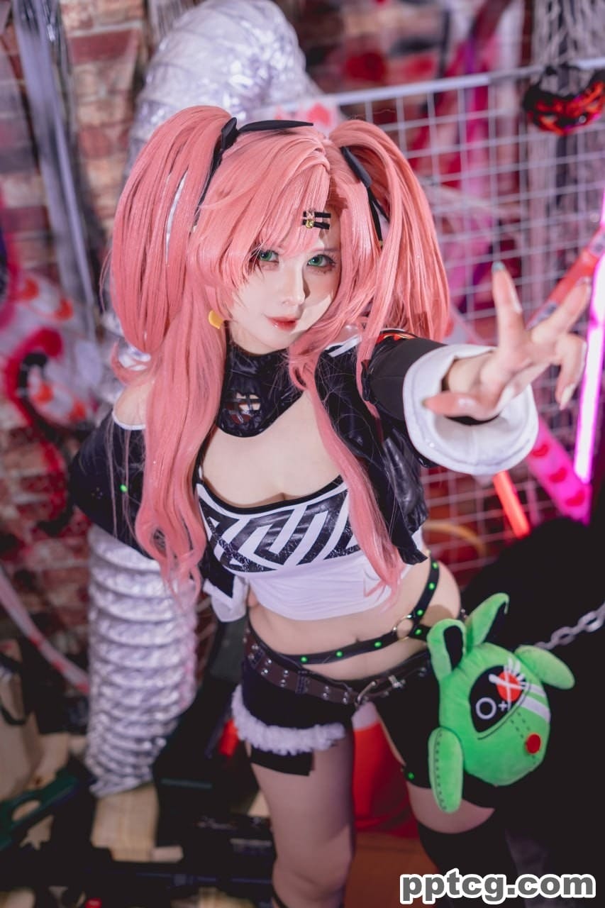 Pyon Lay 绝区零 妮可·德玛拉 Nicole Demara-奈奈COS Pyon Lay 绝区零 妮可·德玛拉 Nicole Demara