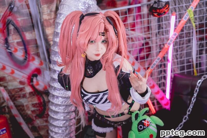 Pyon Lay 绝区零 妮可·德玛拉 Nicole Demara-奈奈COS Pyon Lay 绝区零 妮可·德玛拉 Nicole Demara