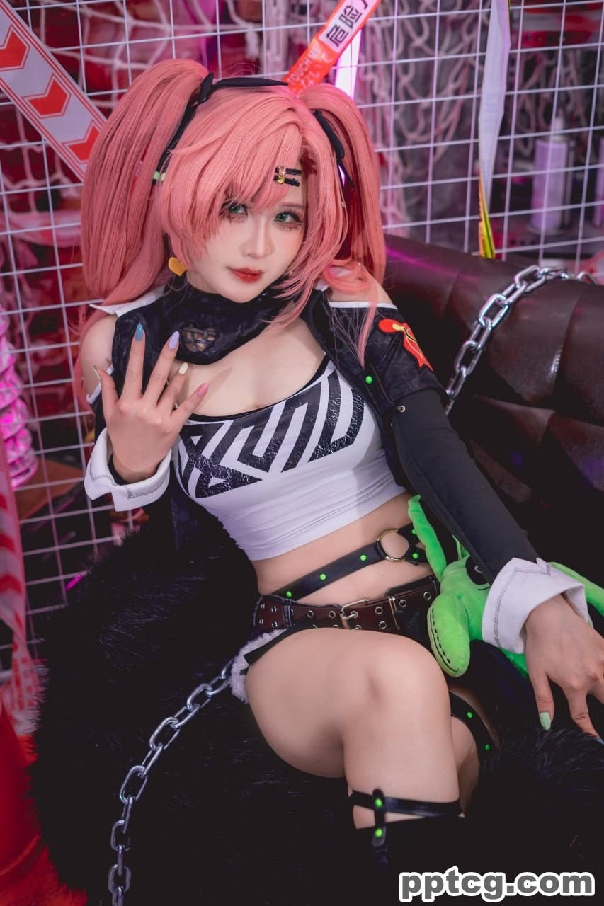 Pyon Lay 绝区零 妮可·德玛拉 Nicole Demara-奈奈COS Pyon Lay 绝区零 妮可·德玛拉 Nicole Demara