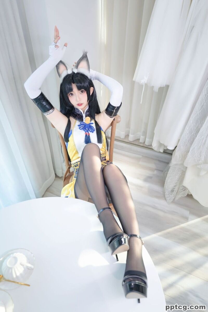 神楽坂真冬 黑丝胡桃-奈奈COS 神楽坂真冬 黑丝胡桃