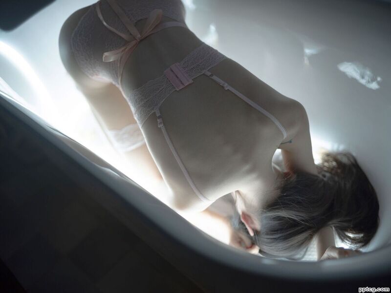 一米八的大梨子 思念如苦海-奈奈COS 一米八的大梨子 思念如苦海