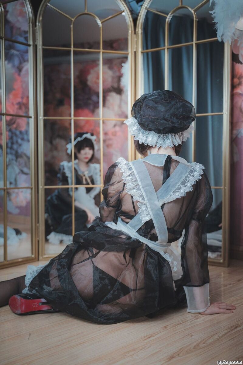 西园寺南歌 透明女仆-奈奈COS 西园寺南歌 透明女仆