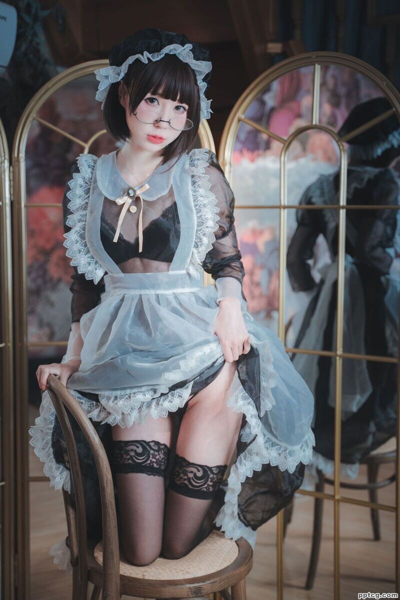 西园寺南歌 透明女仆-奈奈COS 西园寺南歌 透明女仆