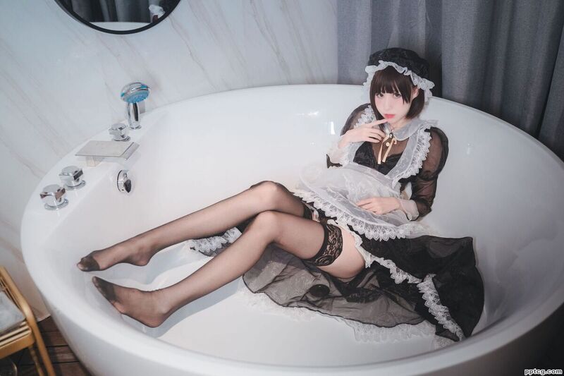 西园寺南歌 透明女仆-奈奈COS 西园寺南歌 透明女仆