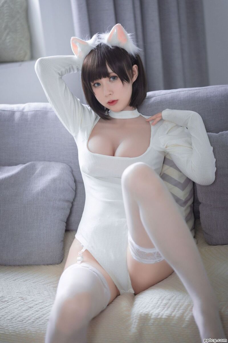 西园寺南歌 白猫白色连体衣-奈奈COS 西园寺南歌 白猫白色连体衣