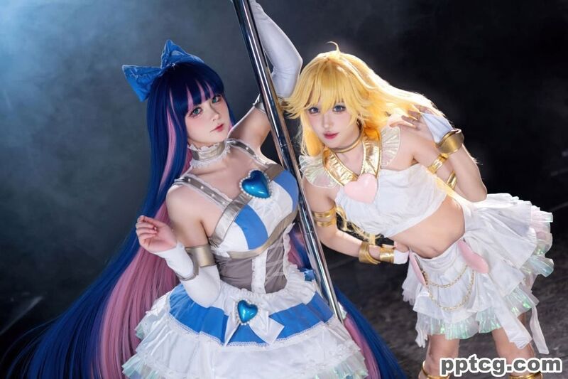 阿包也是兔娘 &苏苏苏Sofia 吊带袜天使-奈奈COS 阿包也是兔娘 &苏苏苏Sofia 吊带袜天使