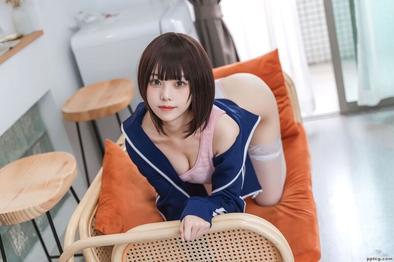 蜜汁猫裘 草莓圣代-奈奈COS 蜜汁猫裘 草莓圣代