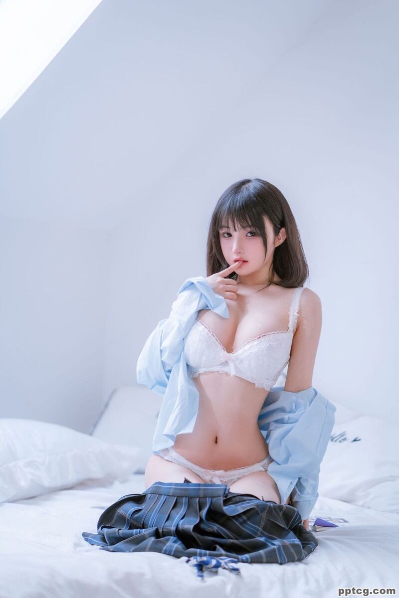 桜井宁宁 JK之居家-奈奈COS 桜井宁宁 JK之居家