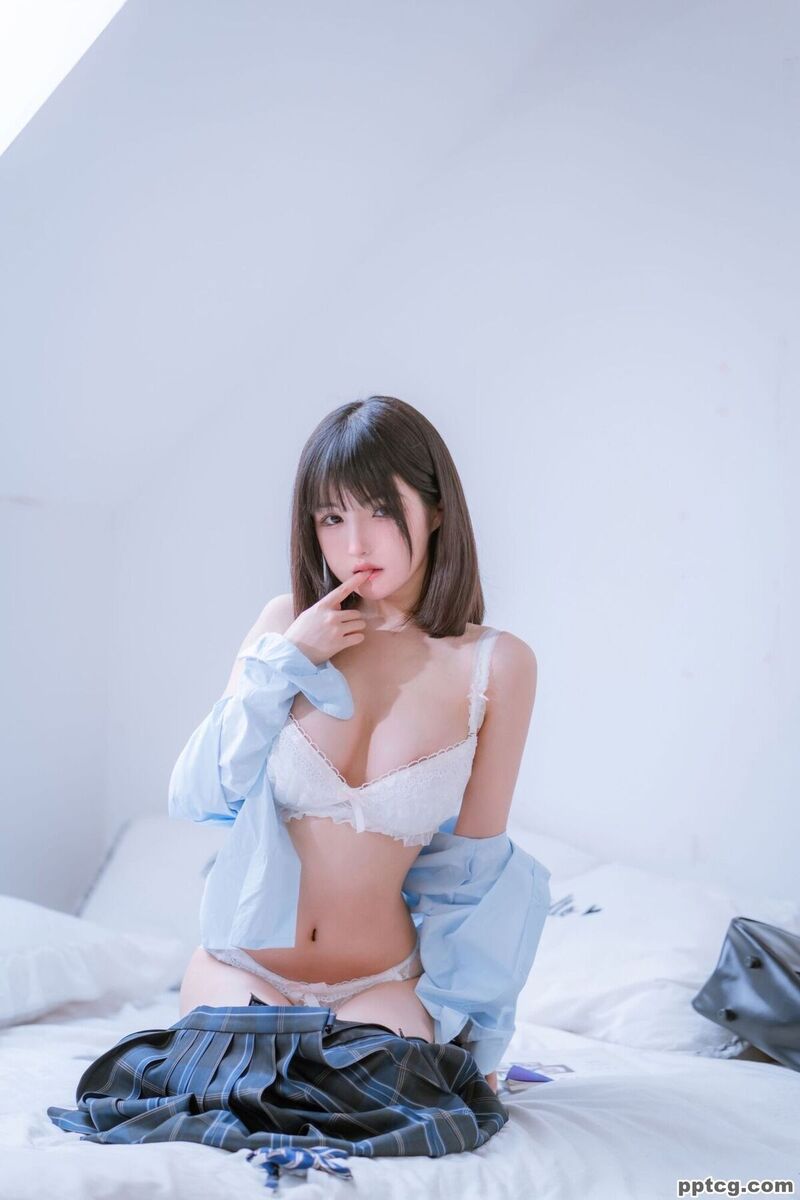 桜井宁宁 JK之居家-奈奈COS 桜井宁宁 JK之居家