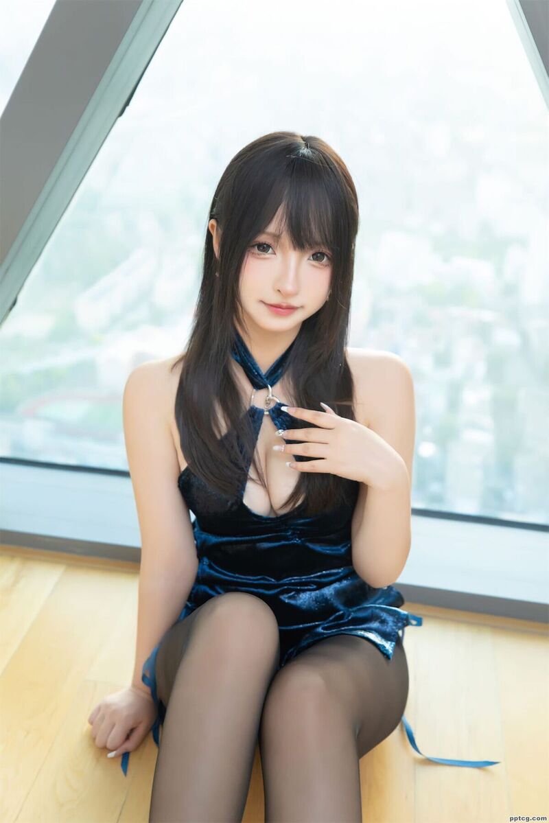 神楽坂真冬 蓝衣旗袍