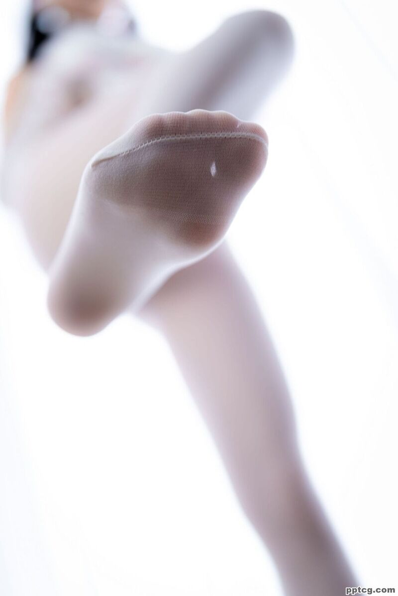 十万珍吱伏特 白桃乌龙奶茶-奈奈COS 十万珍吱伏特 白桃乌龙奶茶