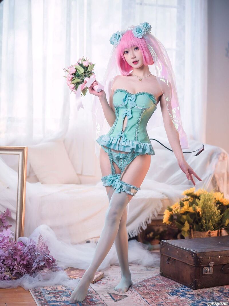 阿包也是兔娘 王女梦梦 婚纱内衣-奈奈COS 阿包也是兔娘 王女梦梦 婚纱内衣