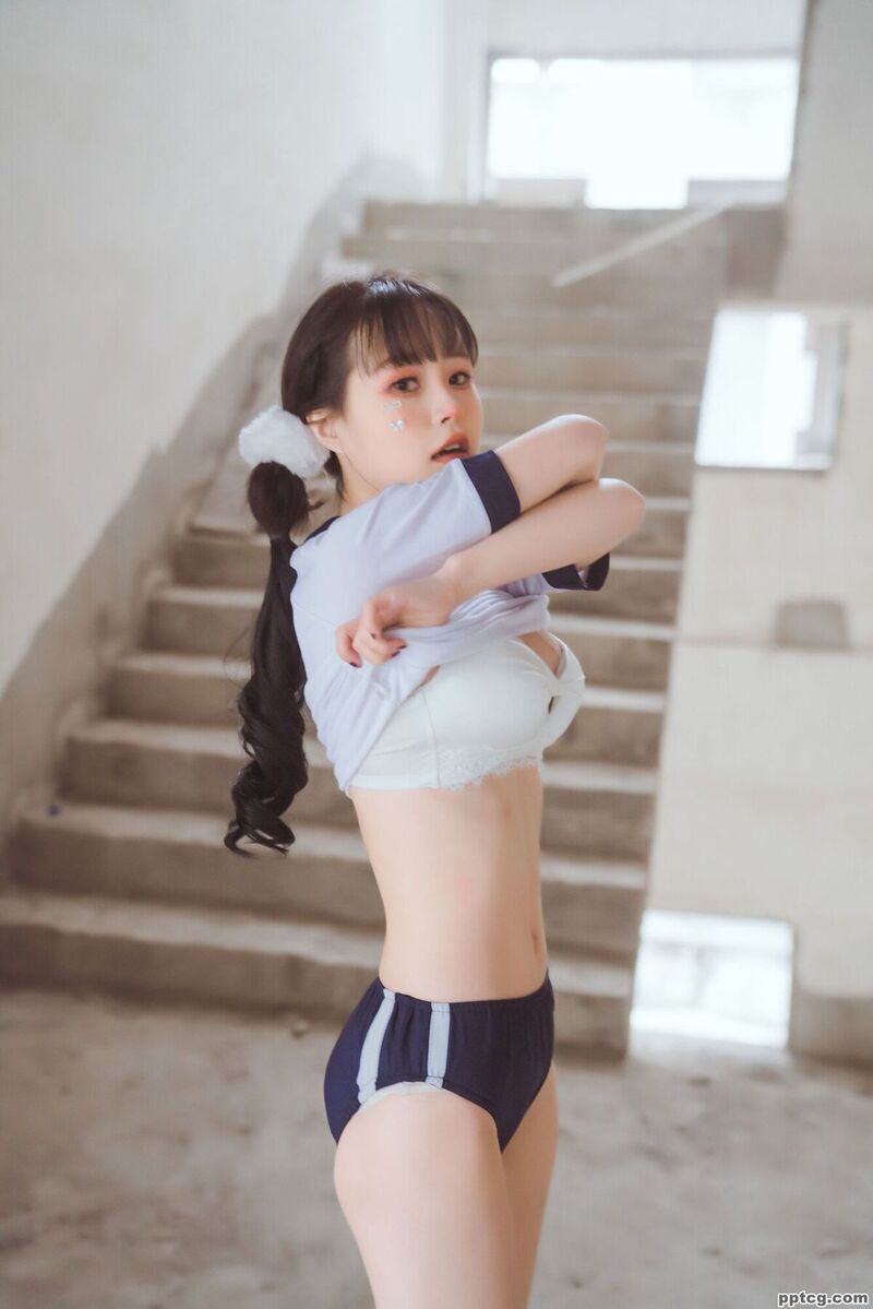 晕崽Zz 工地日記-奈奈COS 晕崽Zz 工地日記