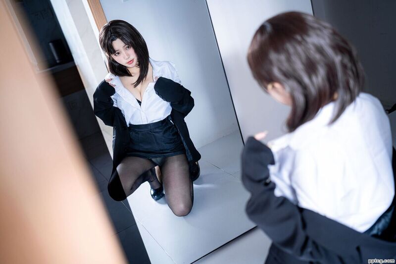 蓝小沂KiKi  OL黑丝