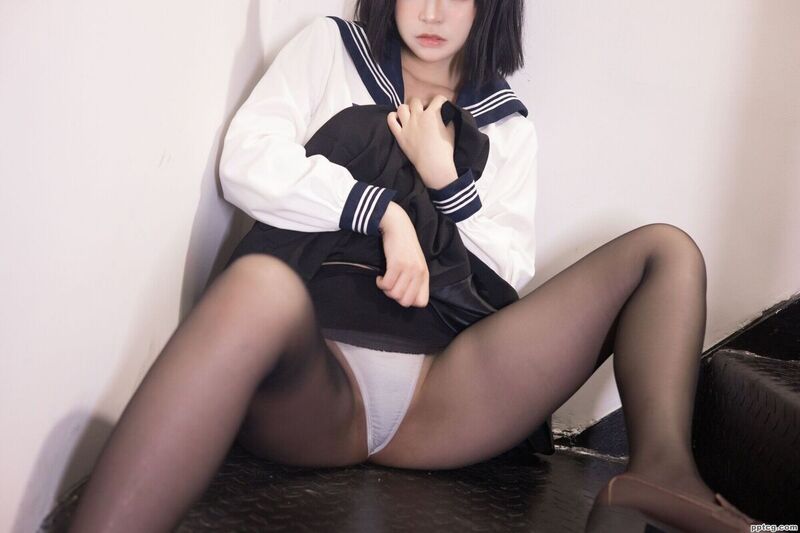 疯猫ss  制服少女