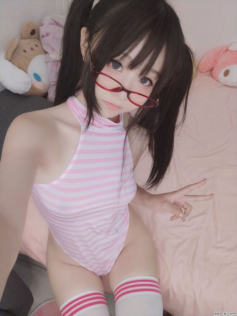 摇摇乐 友達と一緒です-奈奈COS 摇摇乐 友達と一緒です