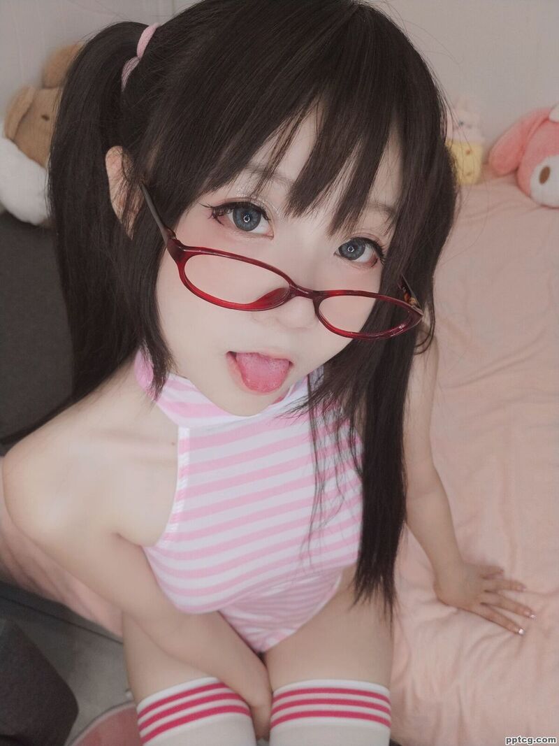 摇摇乐 友達と一緒です-奈奈COS 摇摇乐 友達と一緒です
