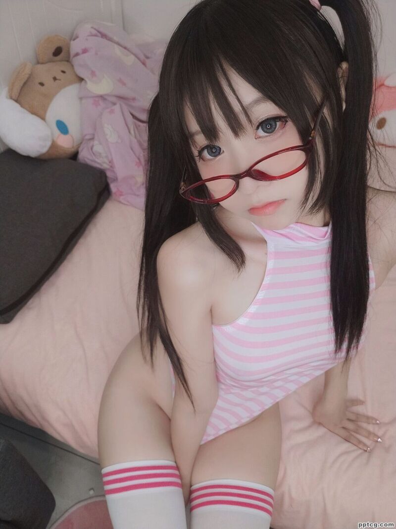 摇摇乐 友達と一緒です-奈奈COS 摇摇乐 友達と一緒です