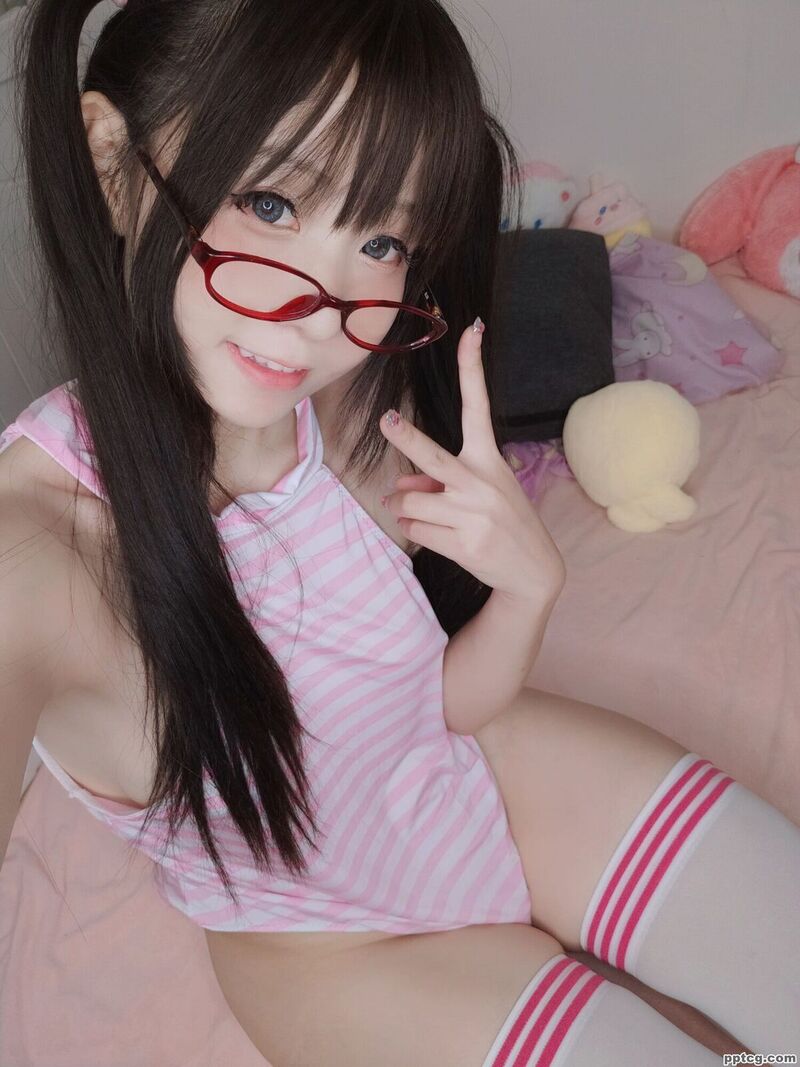 摇摇乐 友達と一緒です-奈奈COS 摇摇乐 友達と一緒です