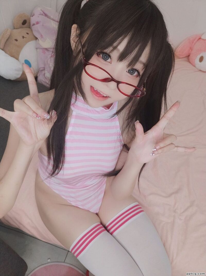 摇摇乐 友達と一緒です-奈奈COS 摇摇乐 友達と一緒です
