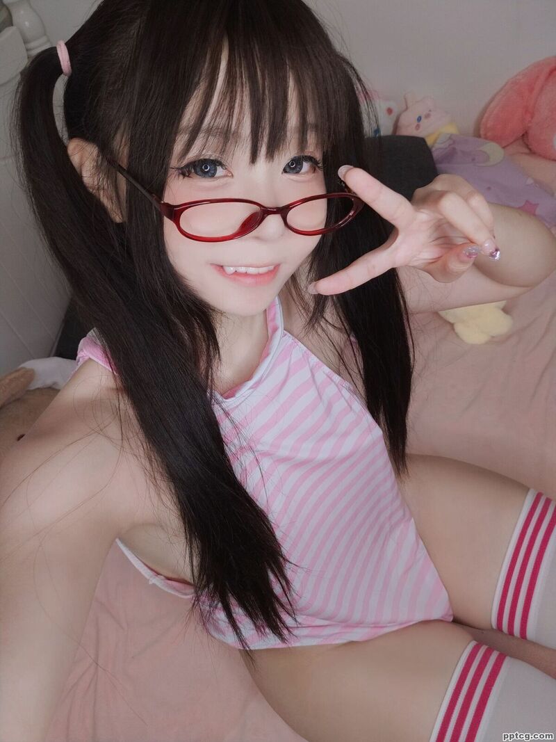 摇摇乐 友達と一緒です-奈奈COS 摇摇乐 友達と一緒です