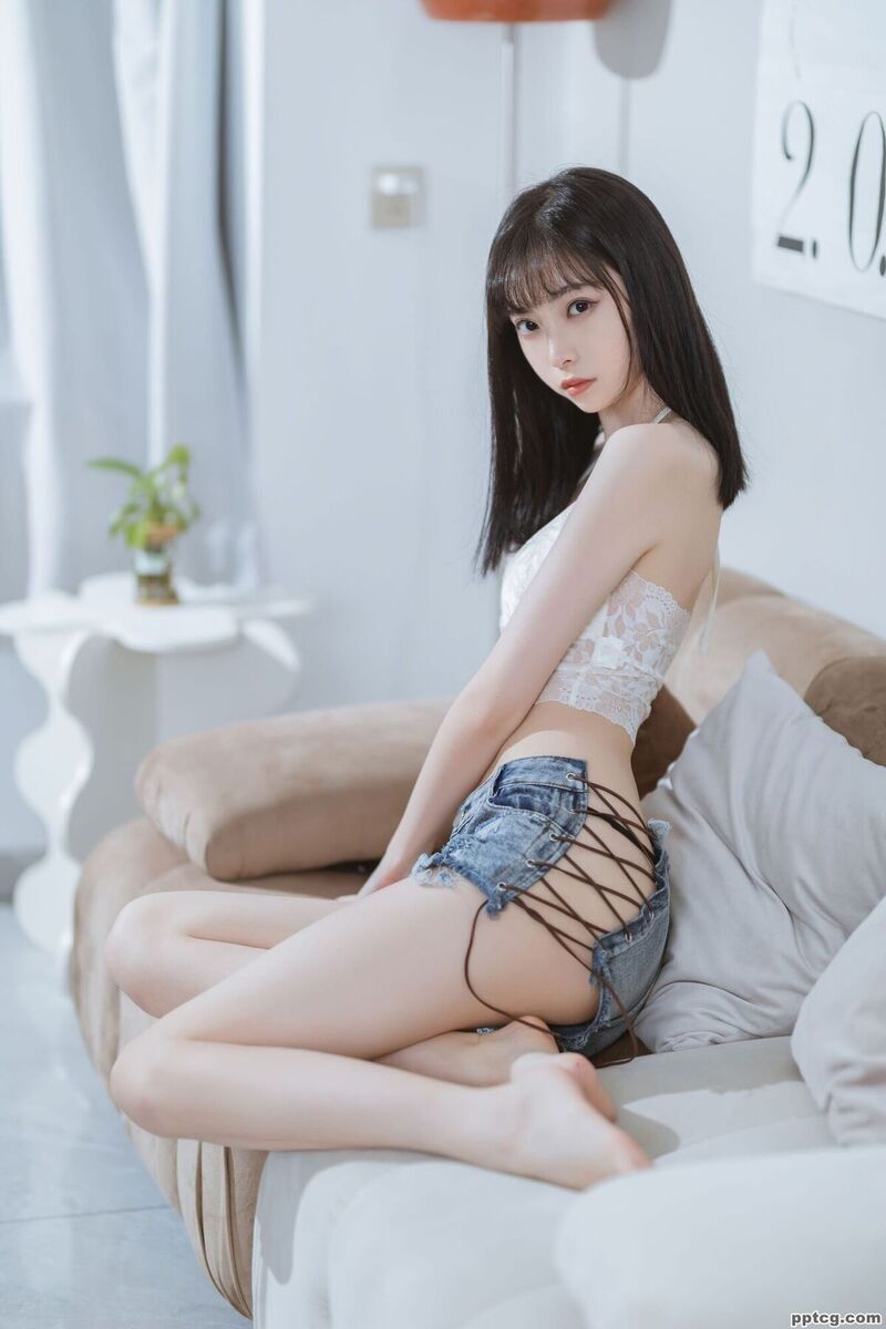 许岚 纯欲吊带-奈奈COS 许岚 纯欲吊带