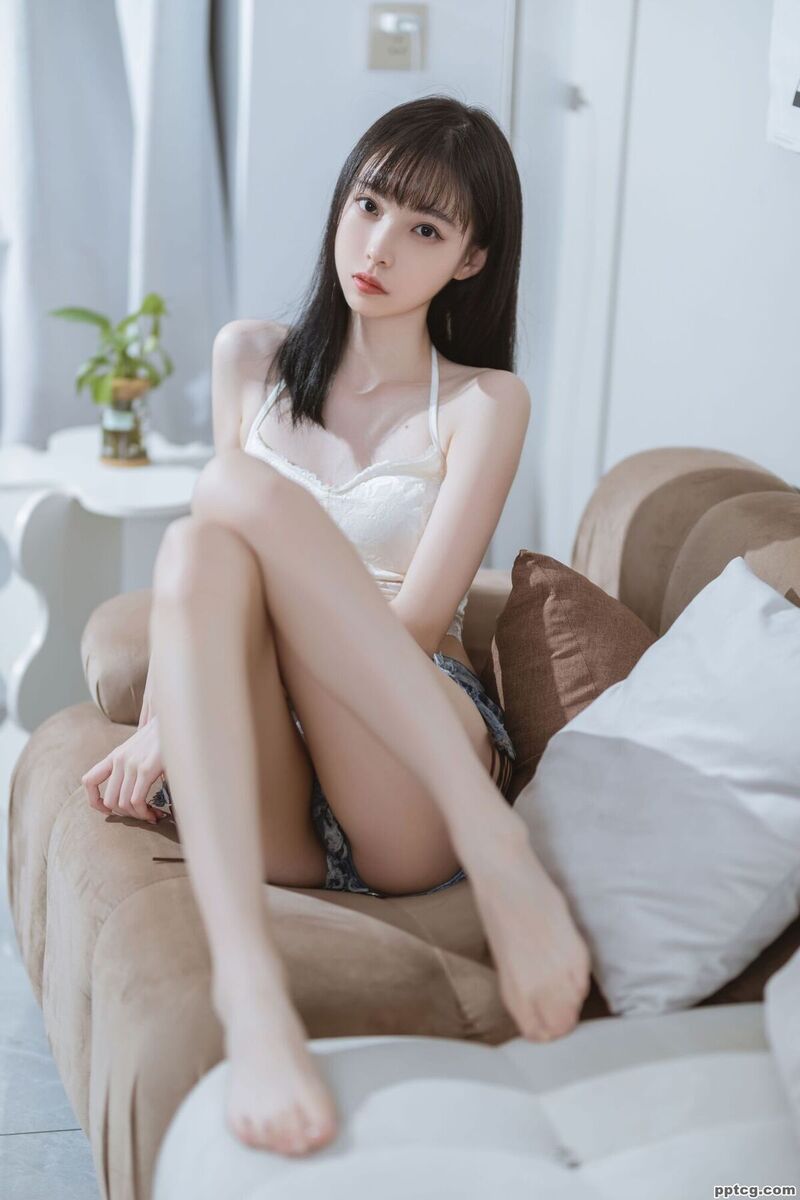 许岚 纯欲吊带-奈奈COS 许岚 纯欲吊带