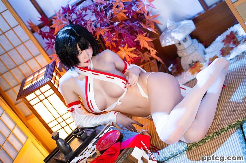 星之迟迟 新春巫女-奈奈COS 星之迟迟 新春巫女