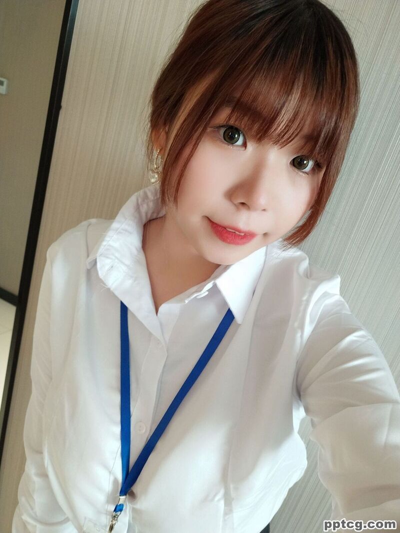 无颜小天使wy OL今天的颜颜也不想加班-奈奈COS 无颜小天使wy OL今天的颜颜也不想加班