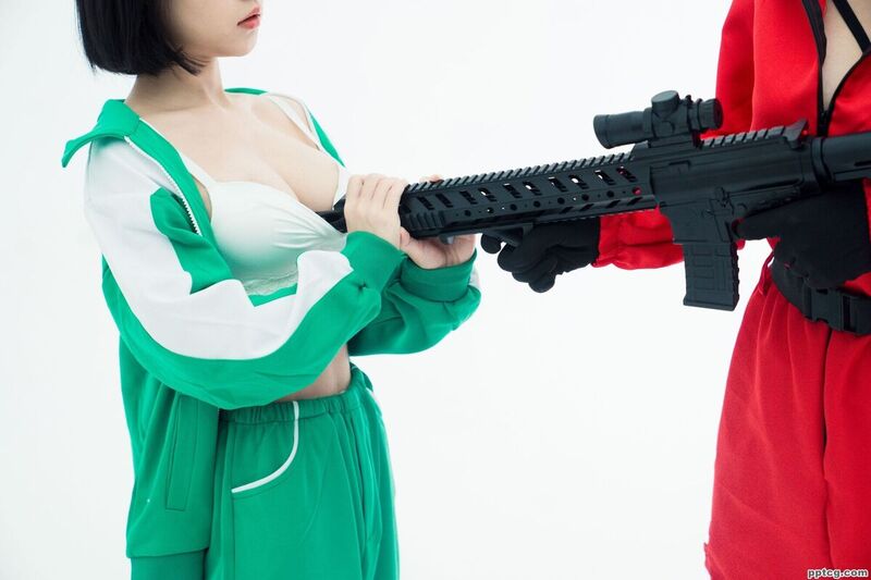 晕崽 碰糖游戏-奈奈COS 晕崽 碰糖游戏