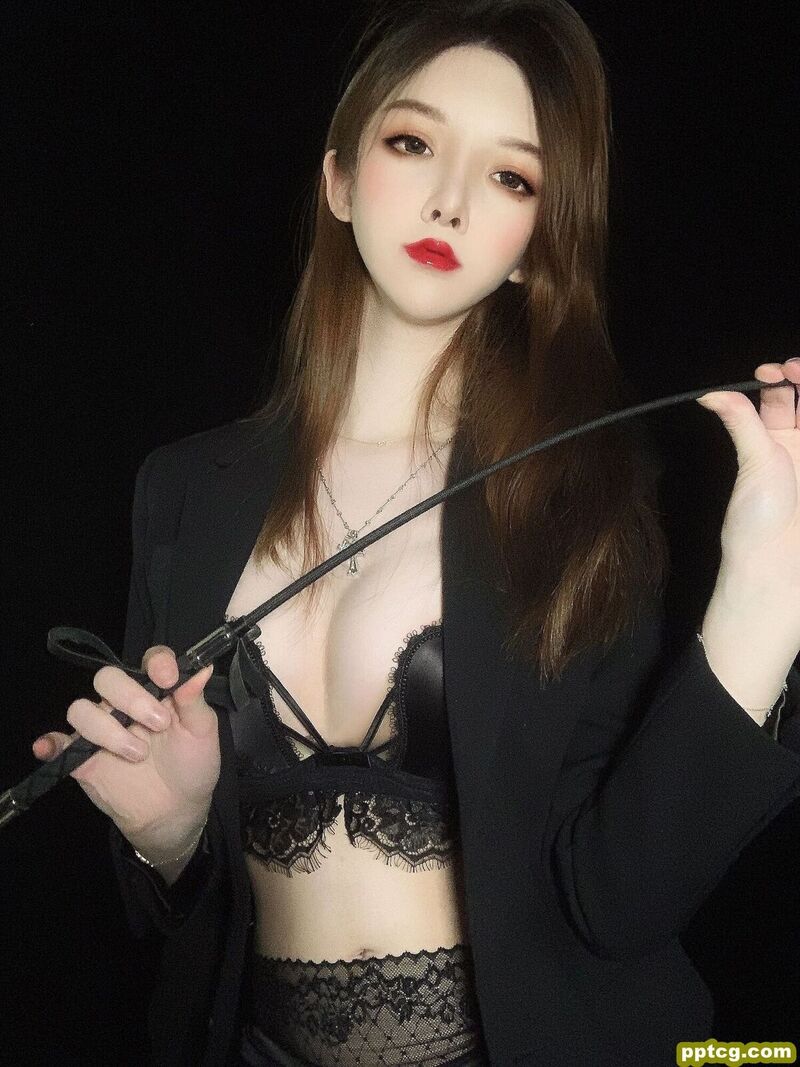 一小央泽 优雅的坏女人罢了-奈奈COS 一小央泽 优雅的坏女人罢了