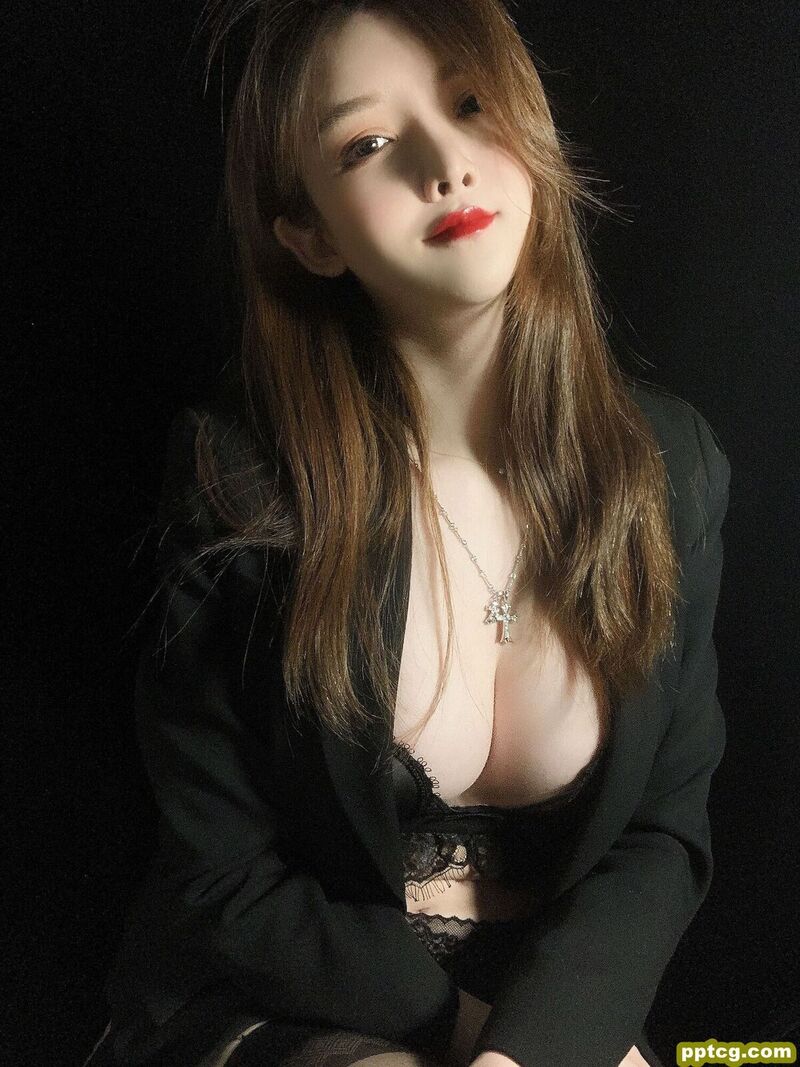 一小央泽 优雅的坏女人罢了-奈奈COS 一小央泽 优雅的坏女人罢了
