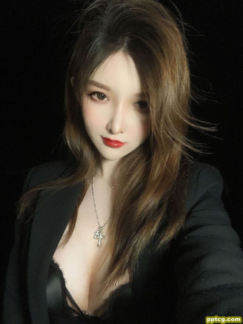 一小央泽 优雅的坏女人罢了-奈奈COS 一小央泽 优雅的坏女人罢了