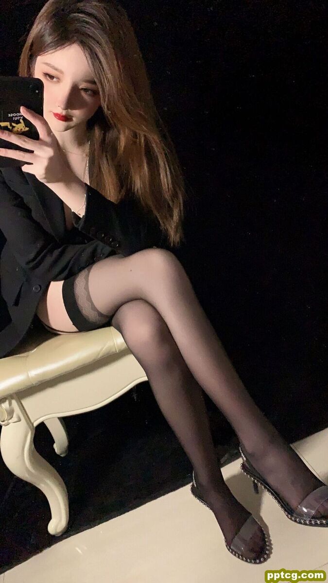 一小央泽 优雅的坏女人罢了-奈奈COS 一小央泽 优雅的坏女人罢了