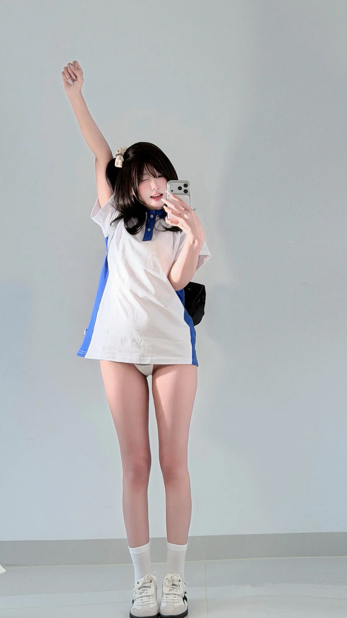 【亚洲萌妹】真宝 - 校服甜妹 写真图集-皮皮兔动漫