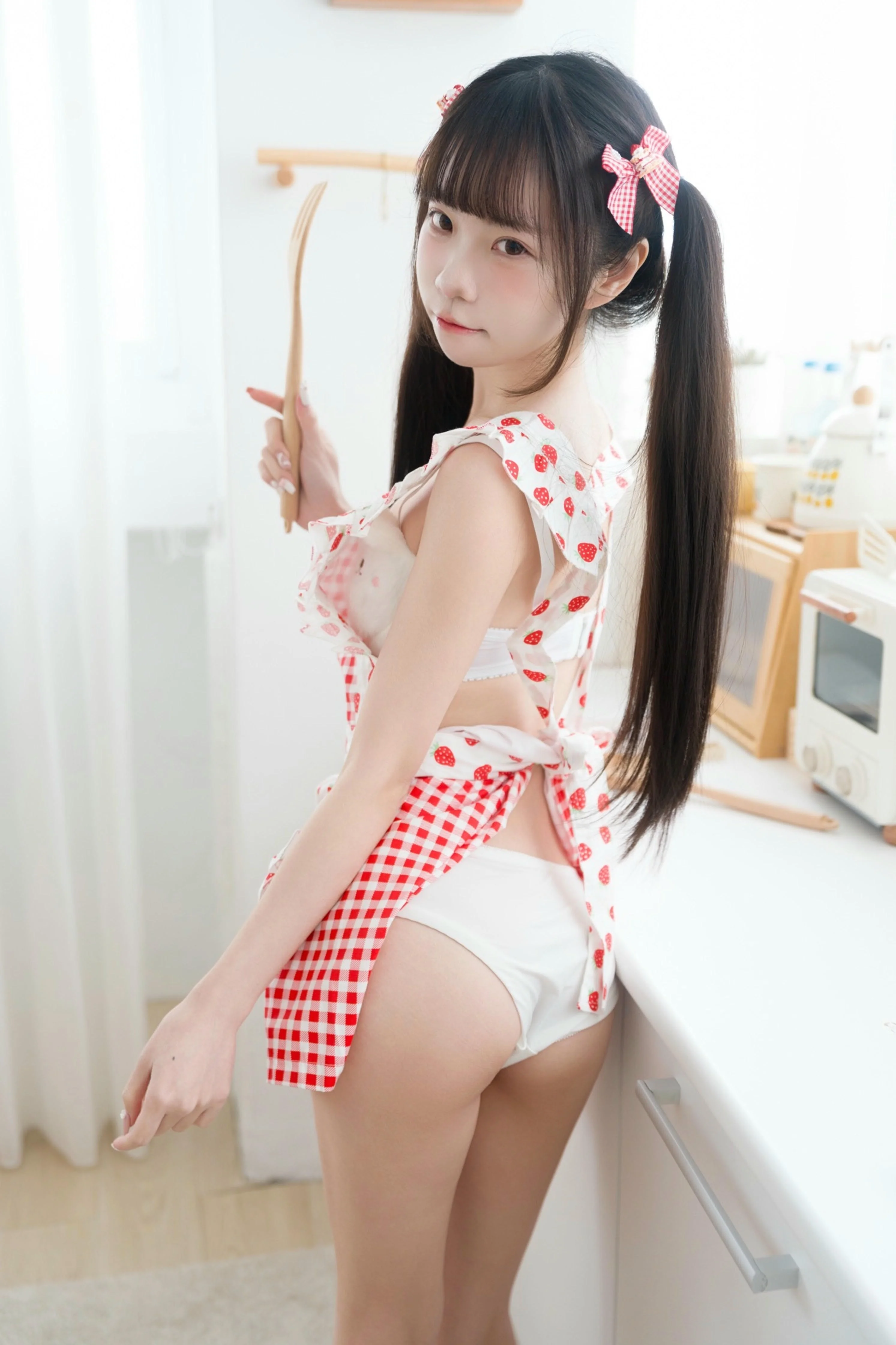 可可小白兔 - 生日限定 一起做蛋糕吗(HD)