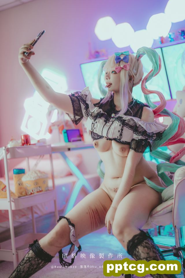 [写真套图]落落Raku – 升天