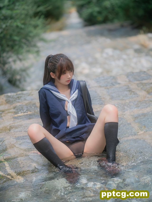 [写真套图]しずく(nagisa魔物喵) – 川で水遊び