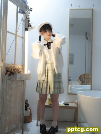 [COS写真][写真套图]少女秩序 小鱼 – JK-皮皮兔动漫