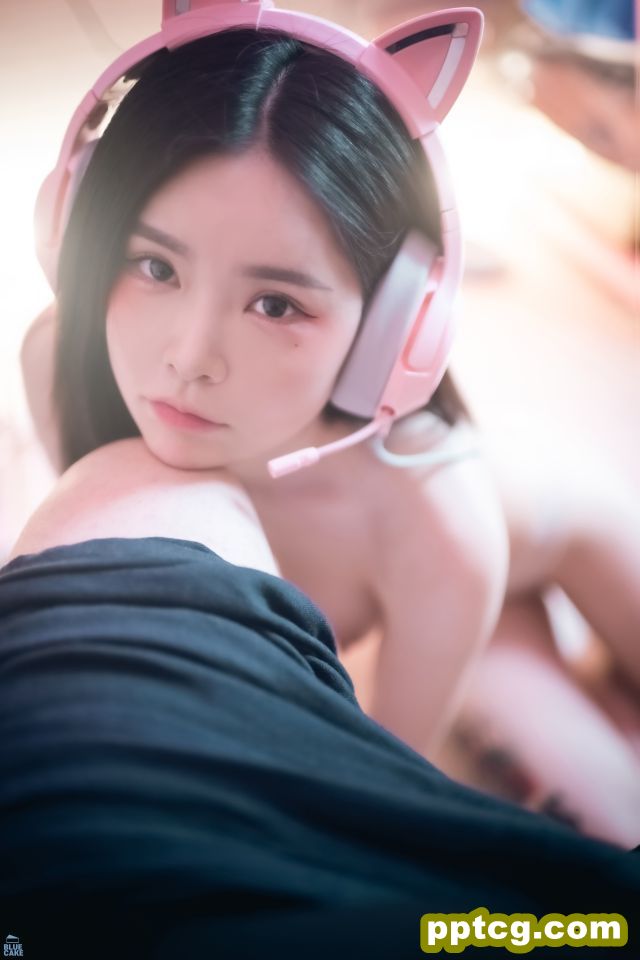 [写真套图]Yuka金提莫（lpl选手WE大舅子前妻）BLUECAKE – Hikari Home Sweet Home_RED Vol.8